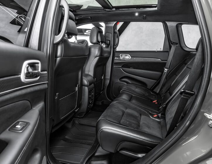 Jeep Grand Cherokee 13