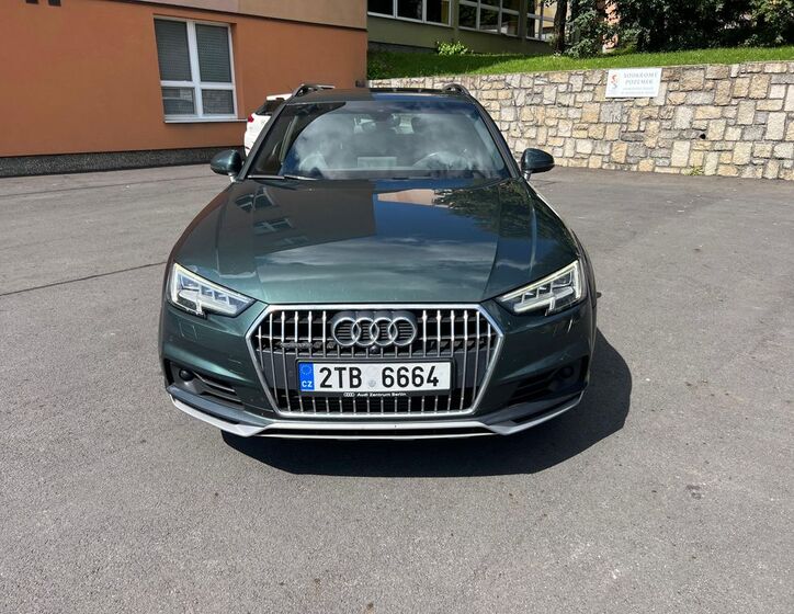 Audi A4 Allroad 1