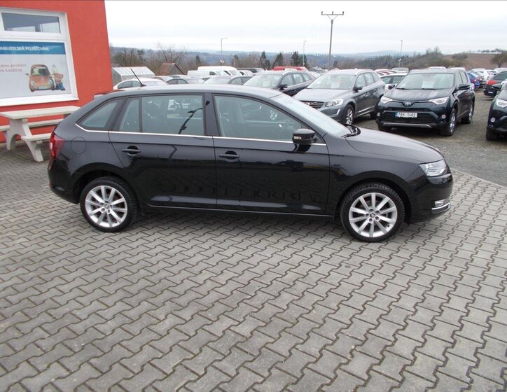 Škoda Rapid 9