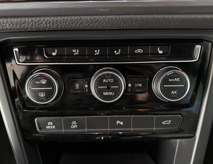 Volkswagen Touran Kombi 1,5 l 110 kw