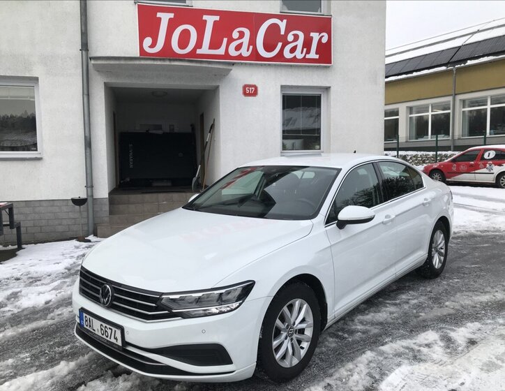 Volkswagen Passat Sedan / Limuzína 1,5 l 110 kw