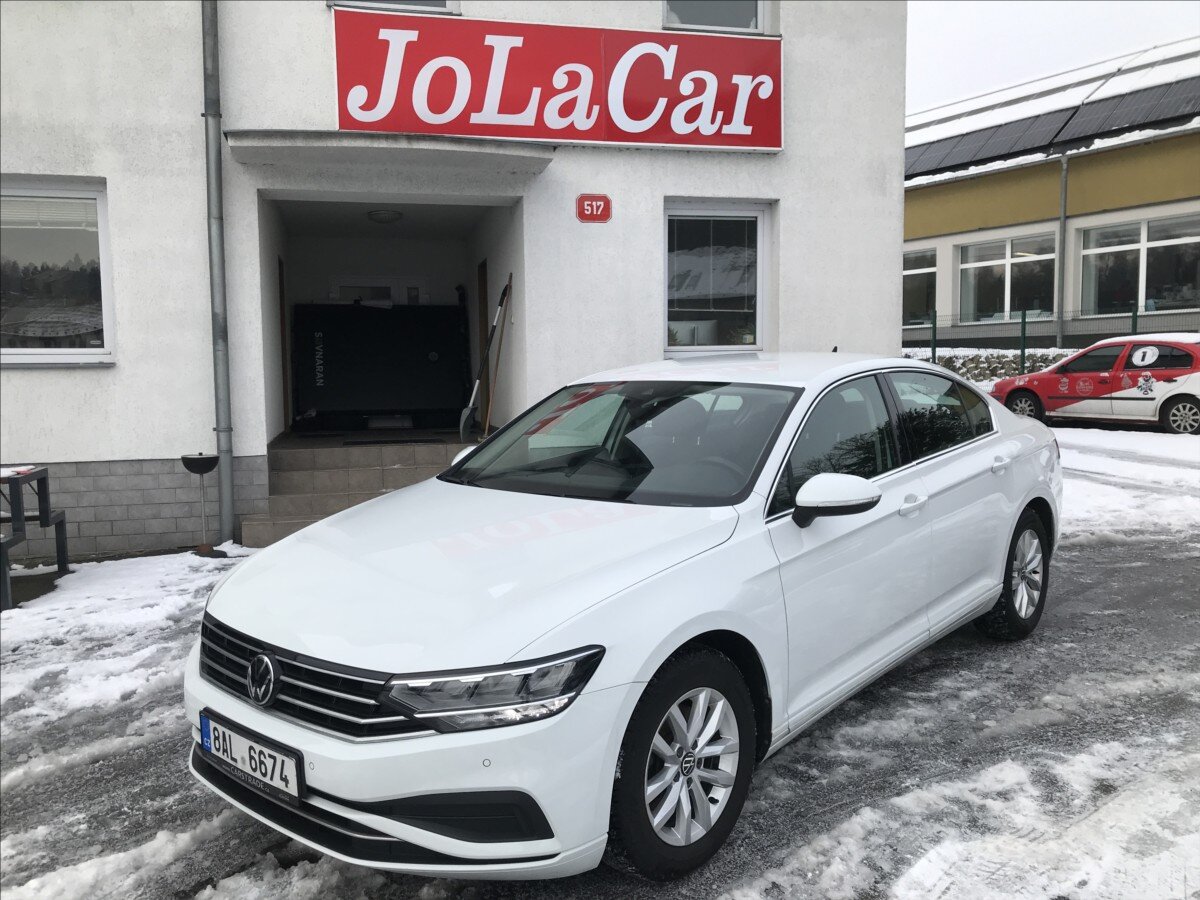 Volkswagen Passat Sedan / Limuzína 1,5 l 110 kw