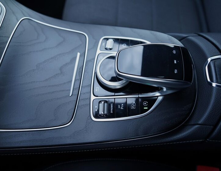 Mercedes-Benz Třídy E Sedan 2,0 l 143 kw