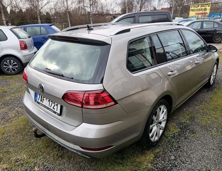 Volkswagen Golf Kombi 1,5 l 110 kw