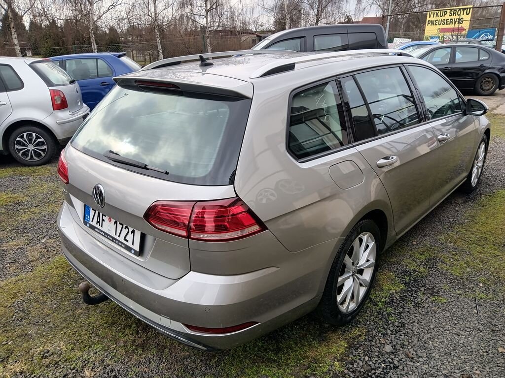 Volkswagen Golf Kombi 1,5 l 110 kw