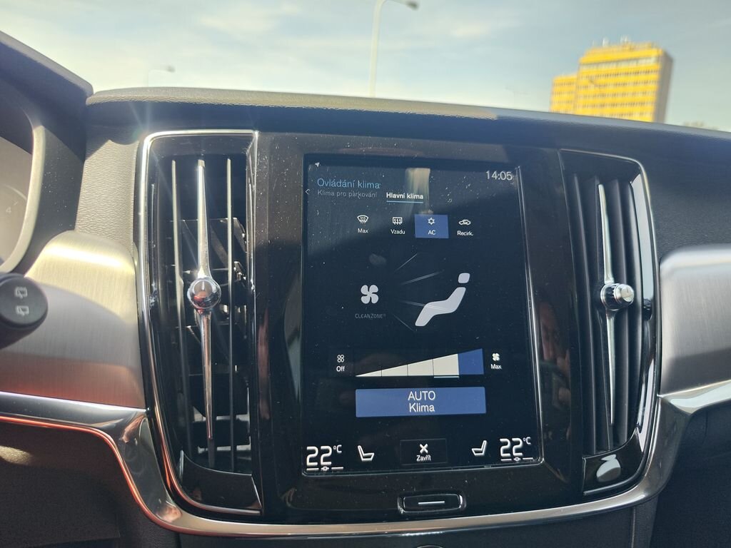 Volvo V90 Kombi 2,0 l 140 kw