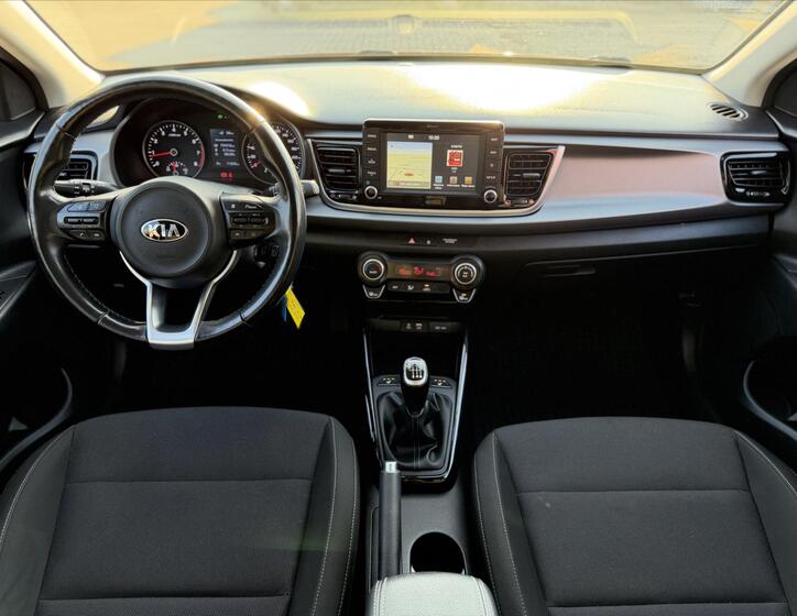 KIA Rio 33