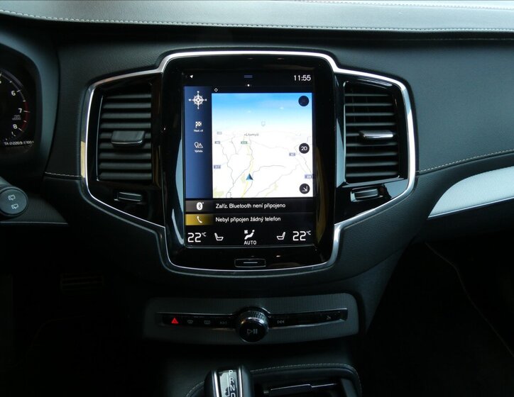 Volvo XC90 SUV / Terénní 2,0 l 228 kw