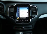 Volvo XC90 SUV / Terénní 2,0 l 228 kw