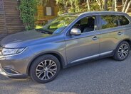 Mitsubishi Outlander 1