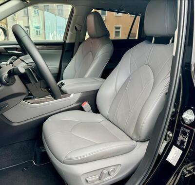 Toyota Highlander 16