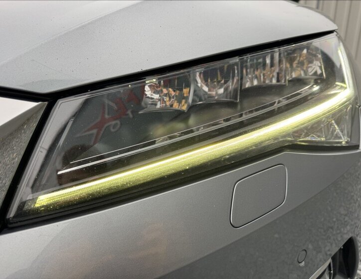 Škoda Superb Sedan / Limuzína 2,0 l 110 kw