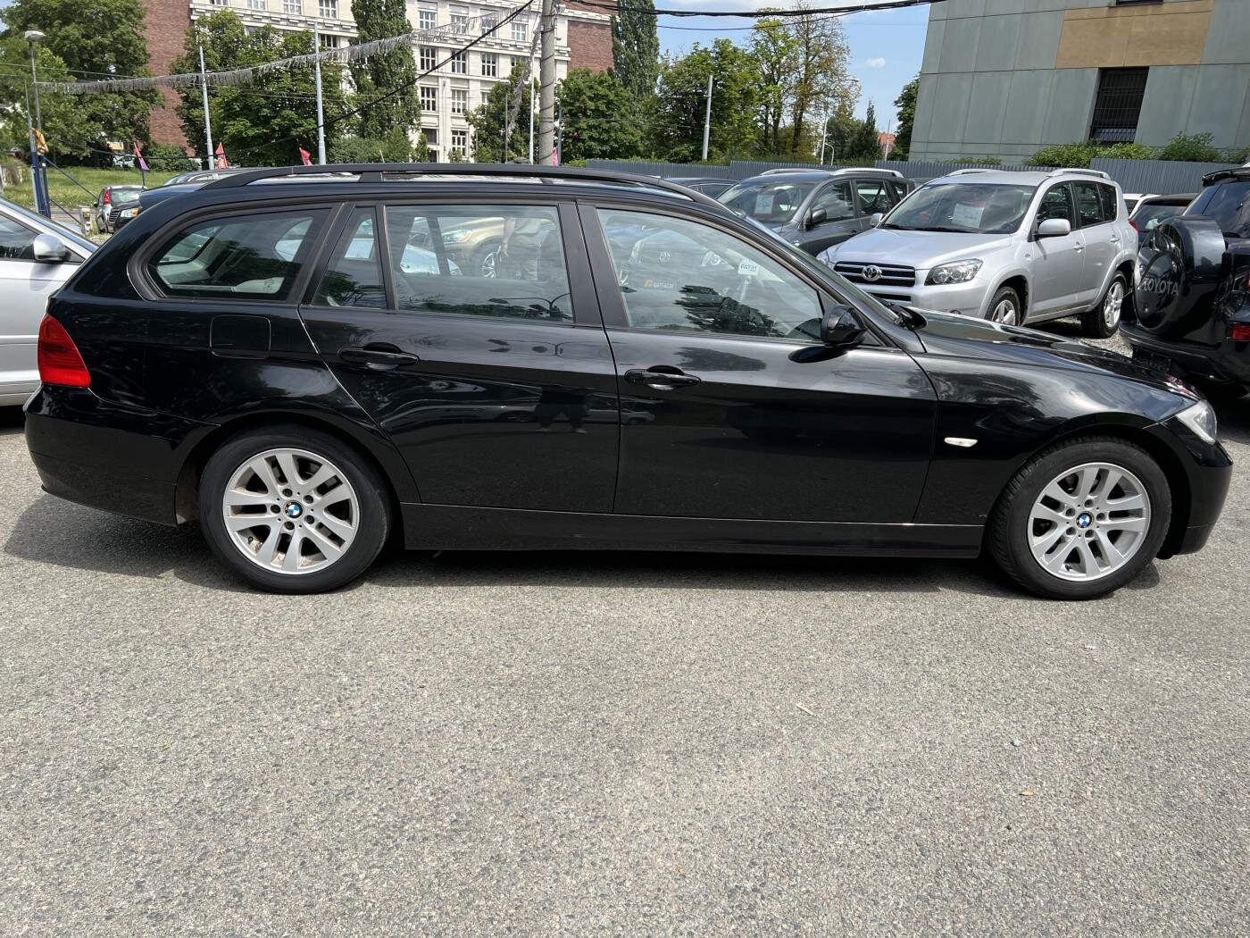 BMW Řada 3 Kombi 2,0 l 120 kw