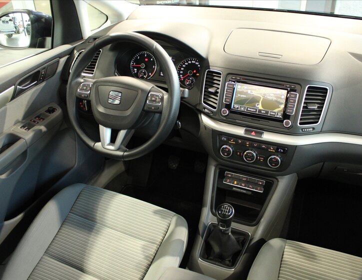 Seat Alhambra VAN-Minibus 2,0 l 130 kw