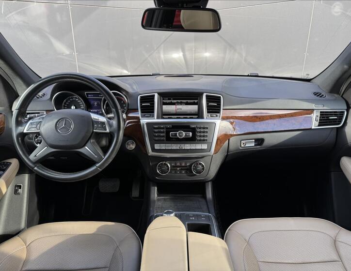 Mercedes-Benz Třídy M 14