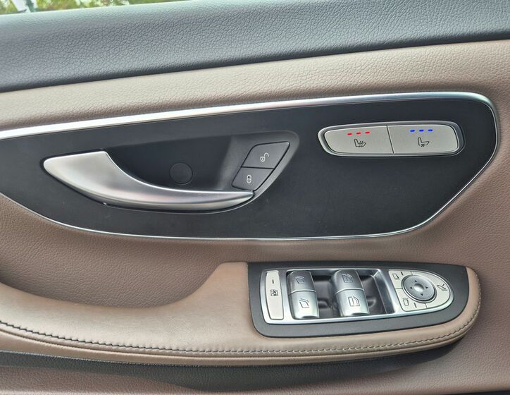 Mercedes-Benz Třídy V 18