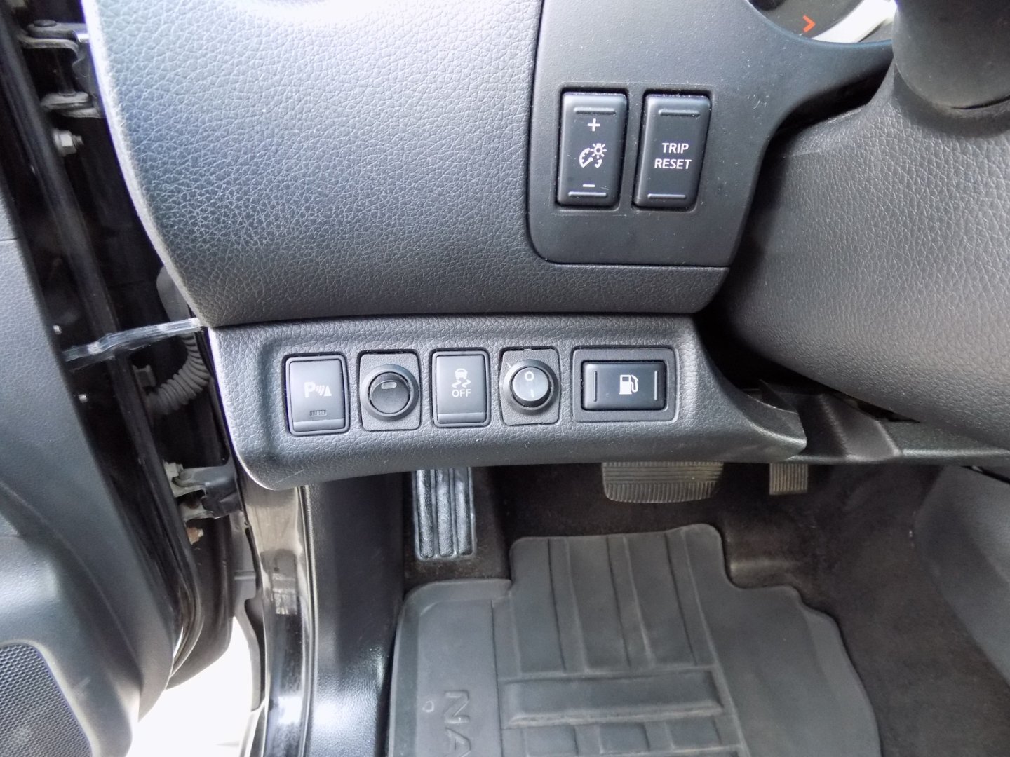 Nissan Navara SUV / Terénní 2,3 l 140 kw