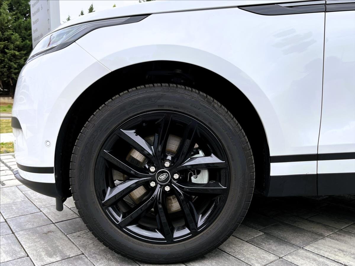 Land Rover Range Rover Velar SUV / Terénní 2,0 l 150 kw