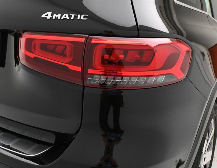 Mercedes-Benz GLB 30