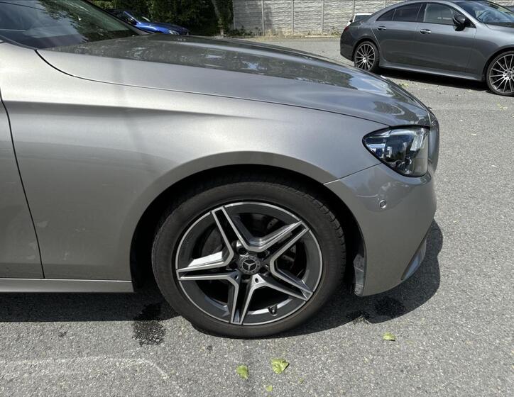 Mercedes-Benz Třídy E 16