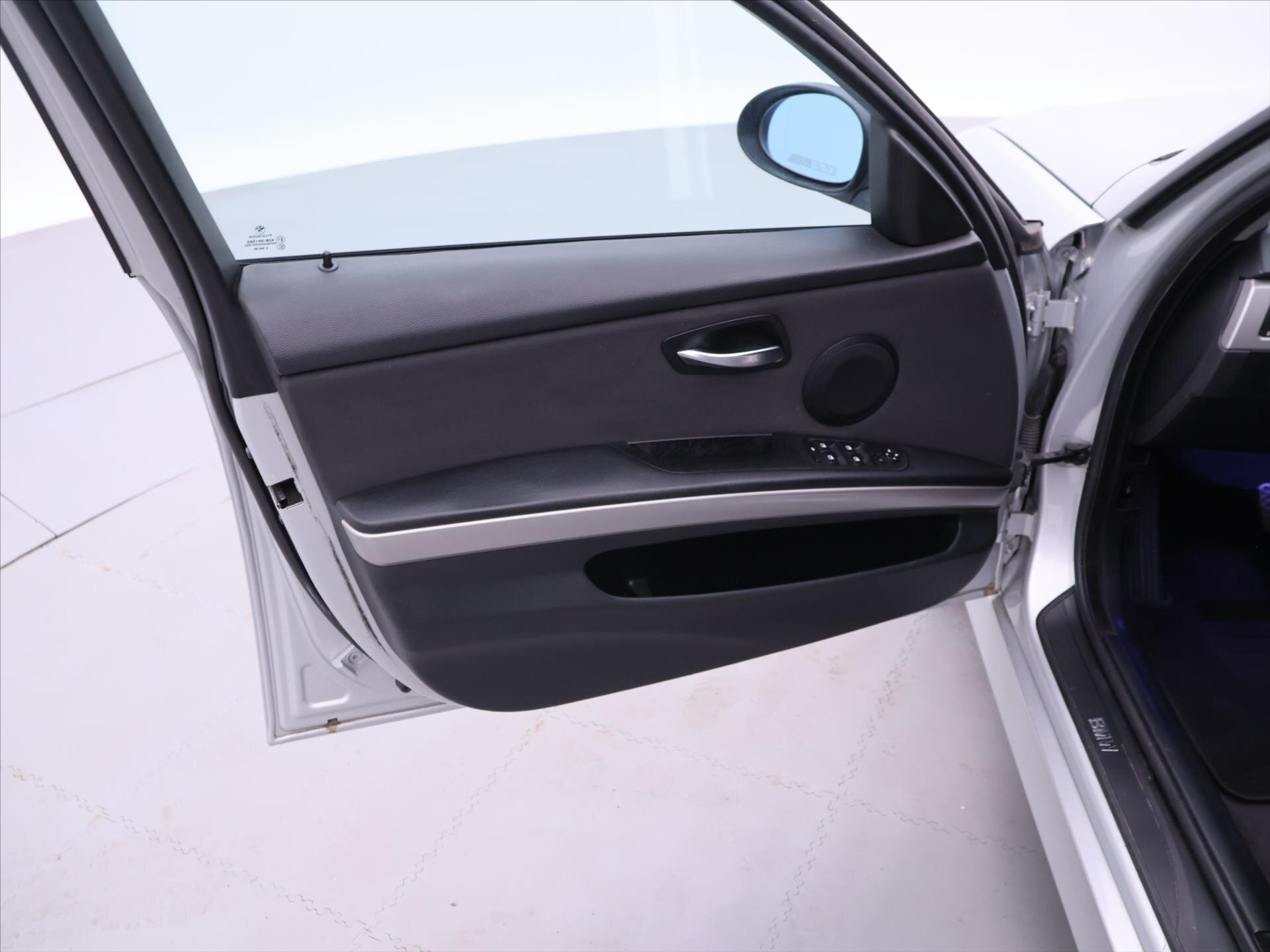 BMW Řada 3 Sedan / Limuzína 2,0 l 110 kw