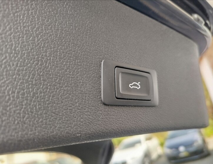 Audi A4 Kombi 2,0 l 140 kw