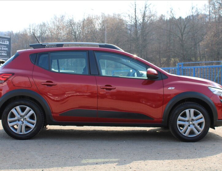 Dacia Sandero Hatchback 999,0 67 kw