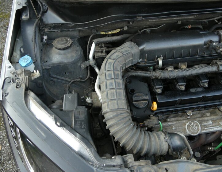 Suzuki Ignis Hatchback 1,2 l 66 kw