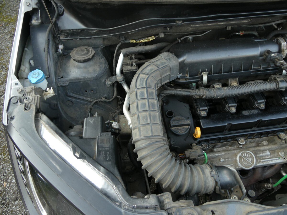 Suzuki Ignis Hatchback 1,2 l 66 kw