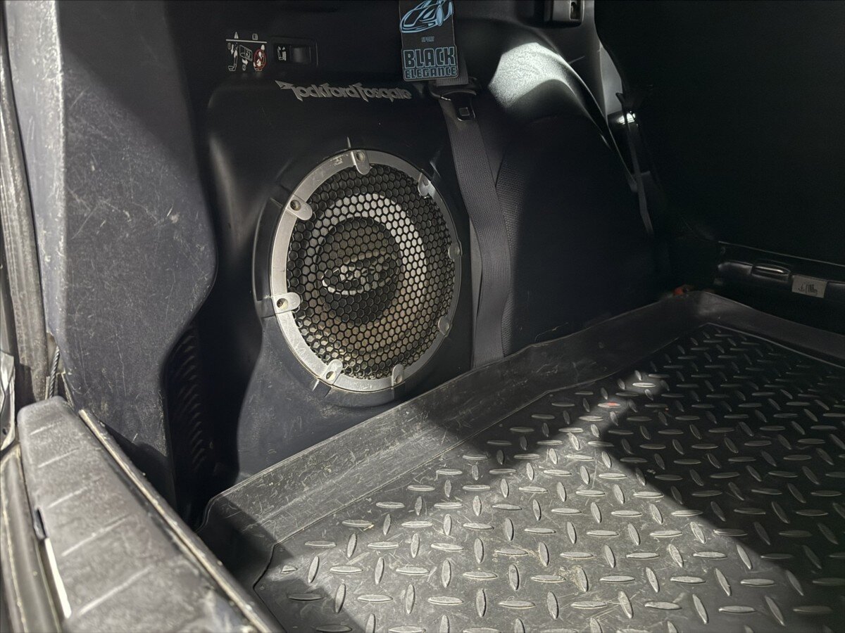 Mitsubishi Outlander SUV / Terénní 2,2 l 115 kw