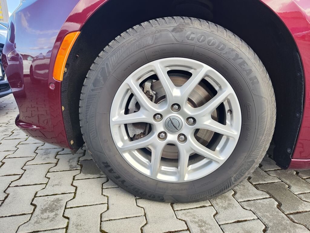 Chrysler Pacifica MPV 3,6 l 214 kw