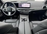BMW X7 8