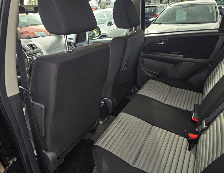 Suzuki SX4 Hatchback 1,6 l 88 kw