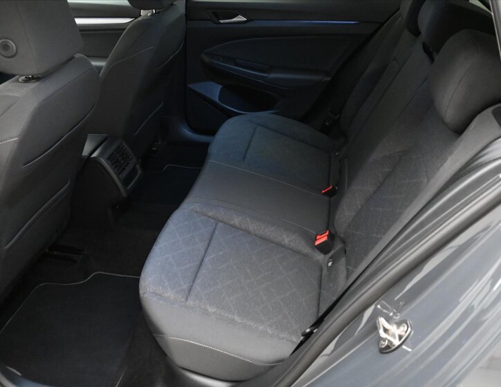 Volkswagen Golf Kombi 2,0 l 110 kw