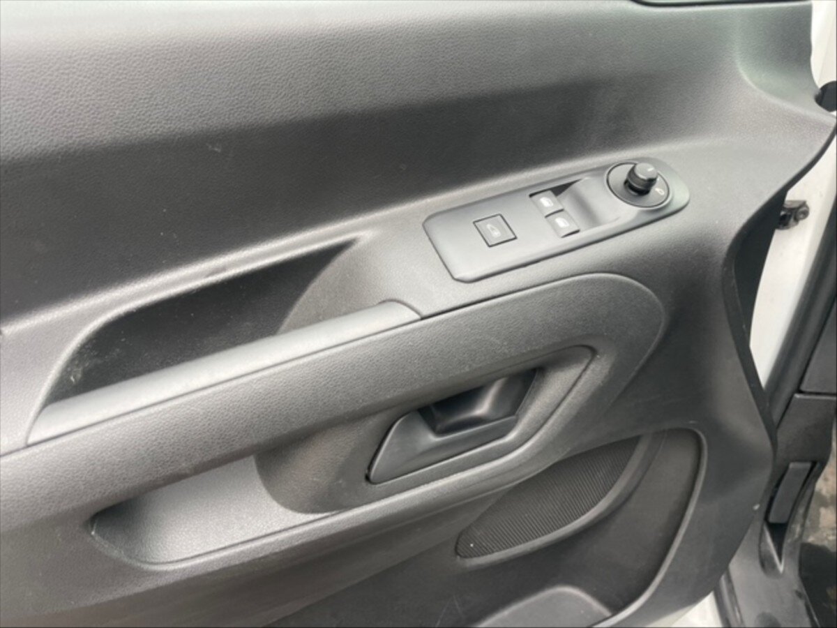 Peugeot Partner Kombi 1,5 l 75 kw