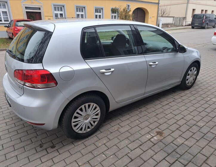 Volkswagen Golf Hatchback 1,6 l 66 kw