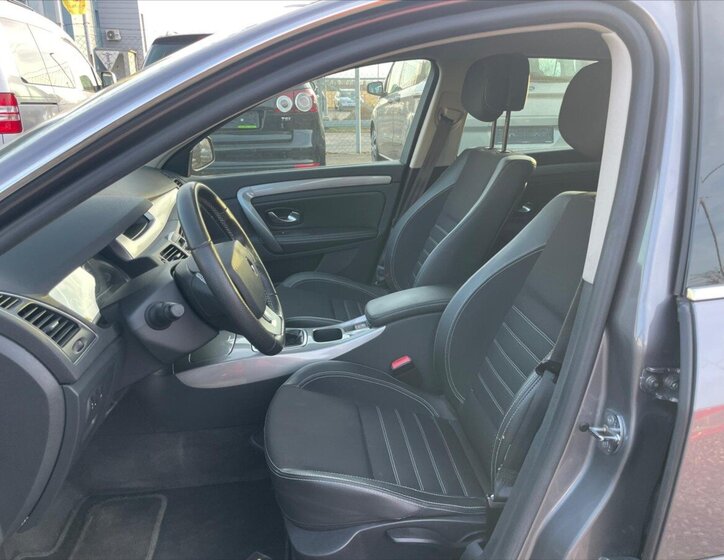 Renault Laguna Kombi 2,0 l 103 kw