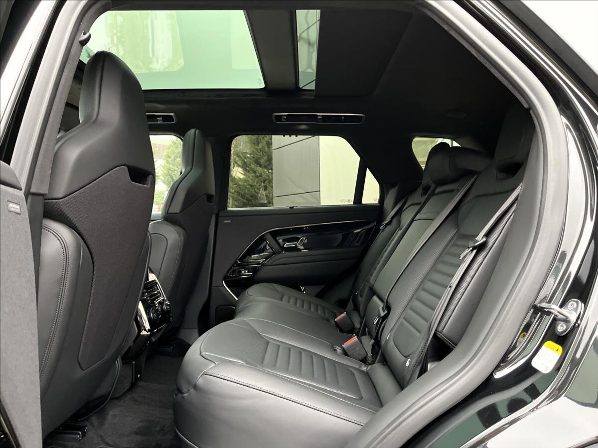 Land Rover Range Rover Sport SUV 4,4 l 467 kw