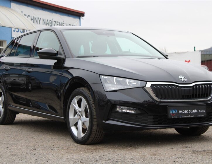 Škoda Scala 3