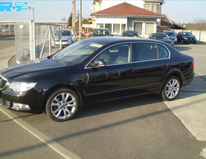 Škoda Superb Sedan 1,6 l 77 kw