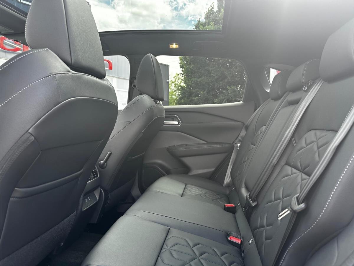 Nissan Qashqai SUV 1,3 l 116 kw