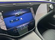 Mercedes-Benz EQE 18