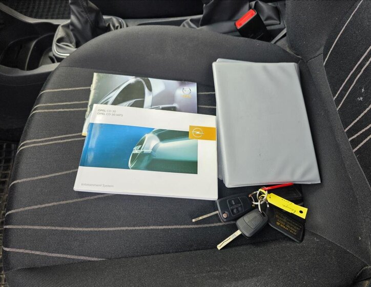 Opel Corsa Hatchback 1,2 l 59 kw