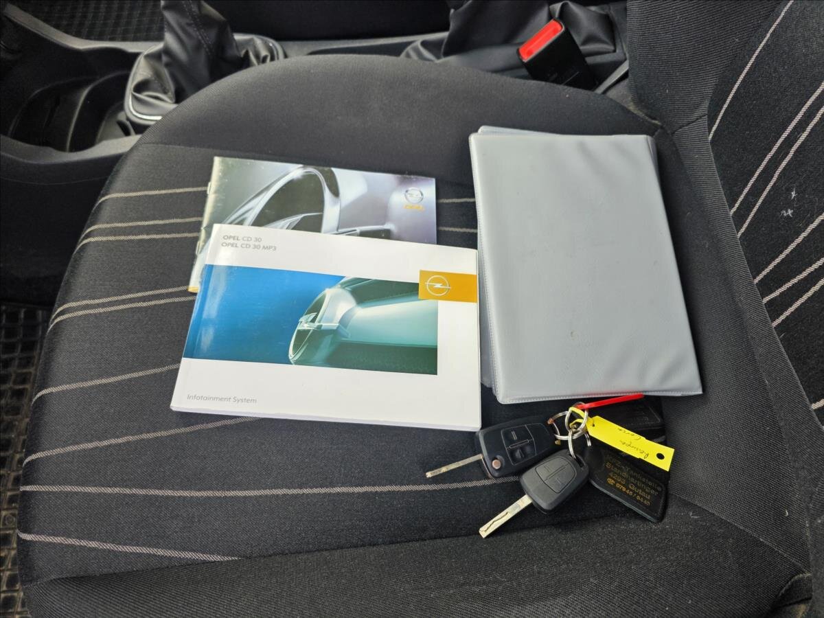 Opel Corsa Hatchback 1,2 l 59 kw