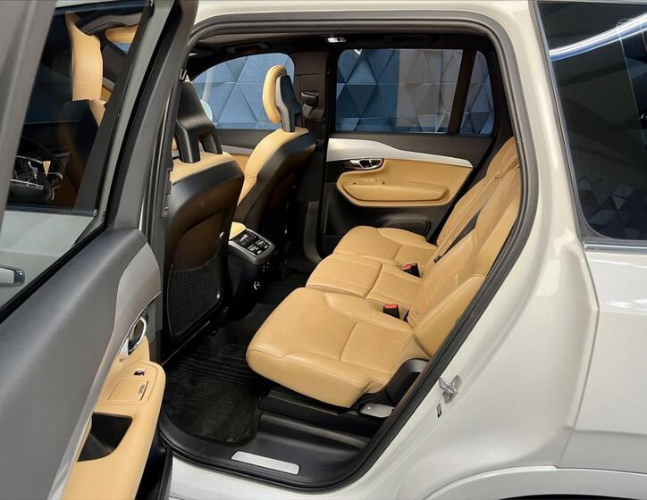 Volvo XC90 12