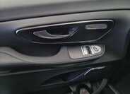 Mercedes-Benz Třídy V 12