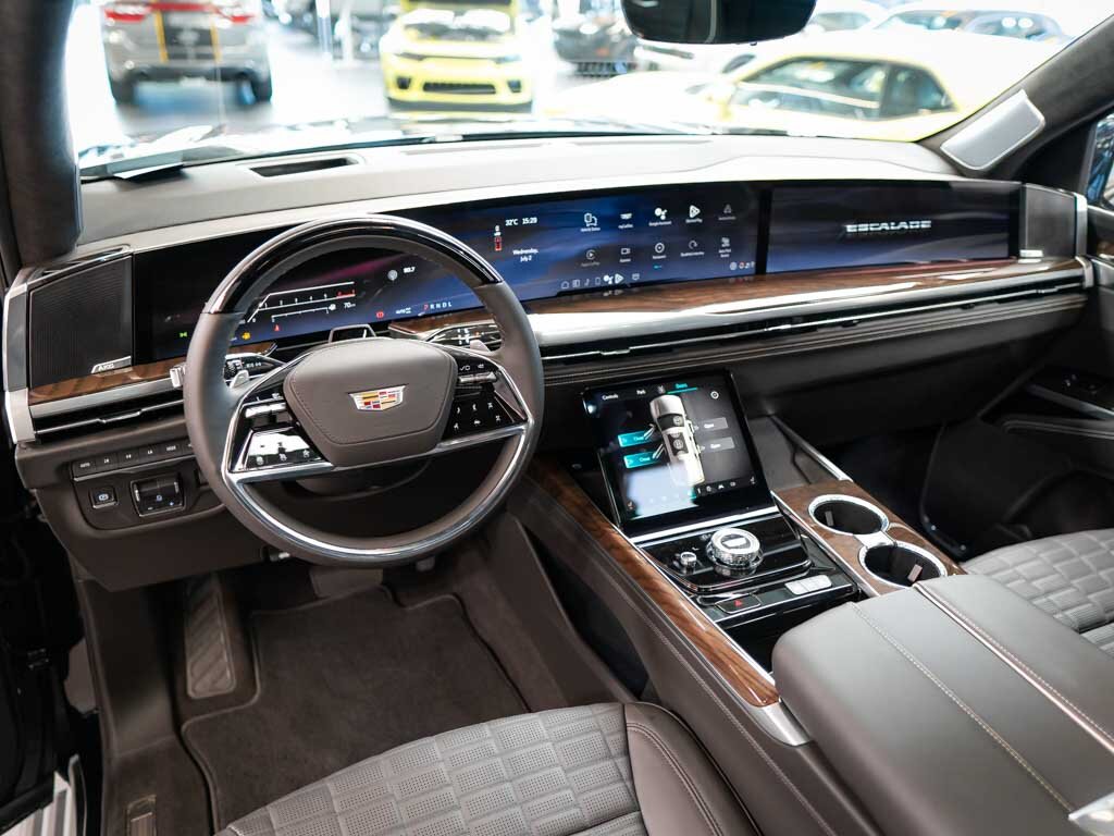 Cadillac Escalade SUV 6,2 l 313 kw