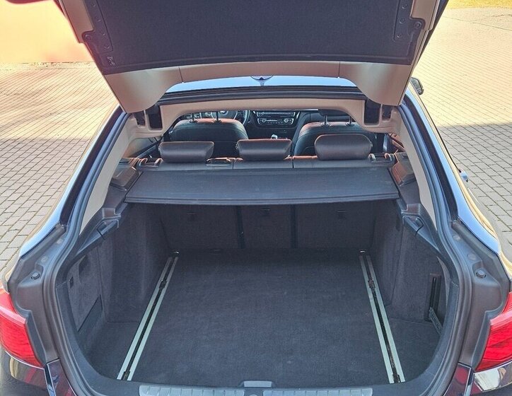 BMW Řada 3 Sedan / Limuzína 2,0 l 140 kw