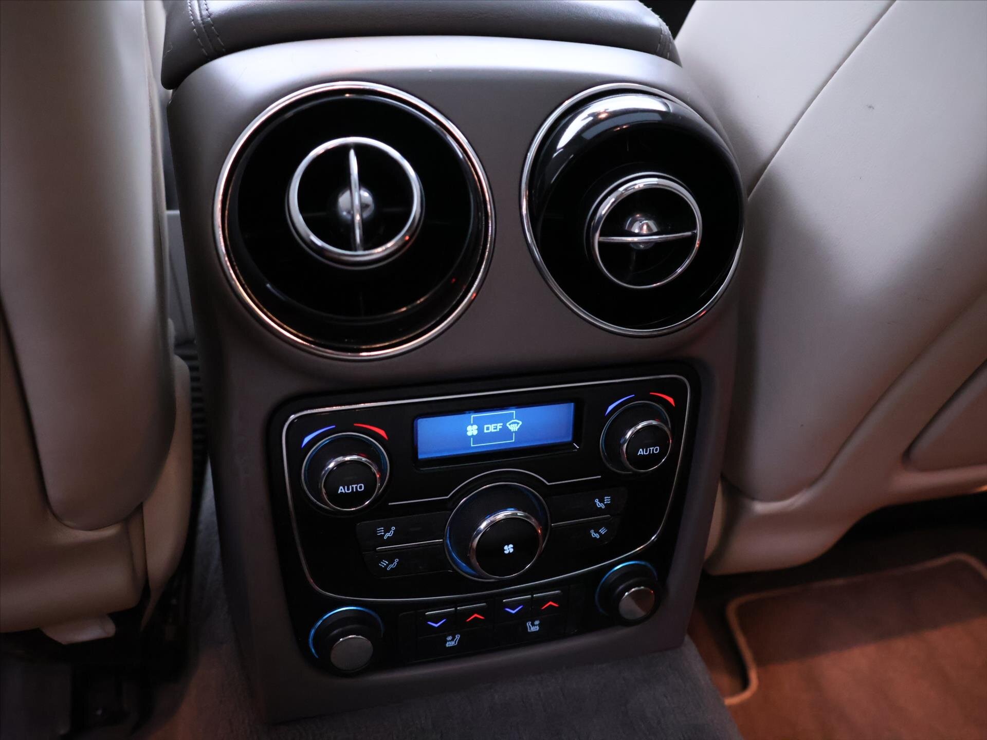 Jaguar XJ Sedan 3,0 l 202 kw