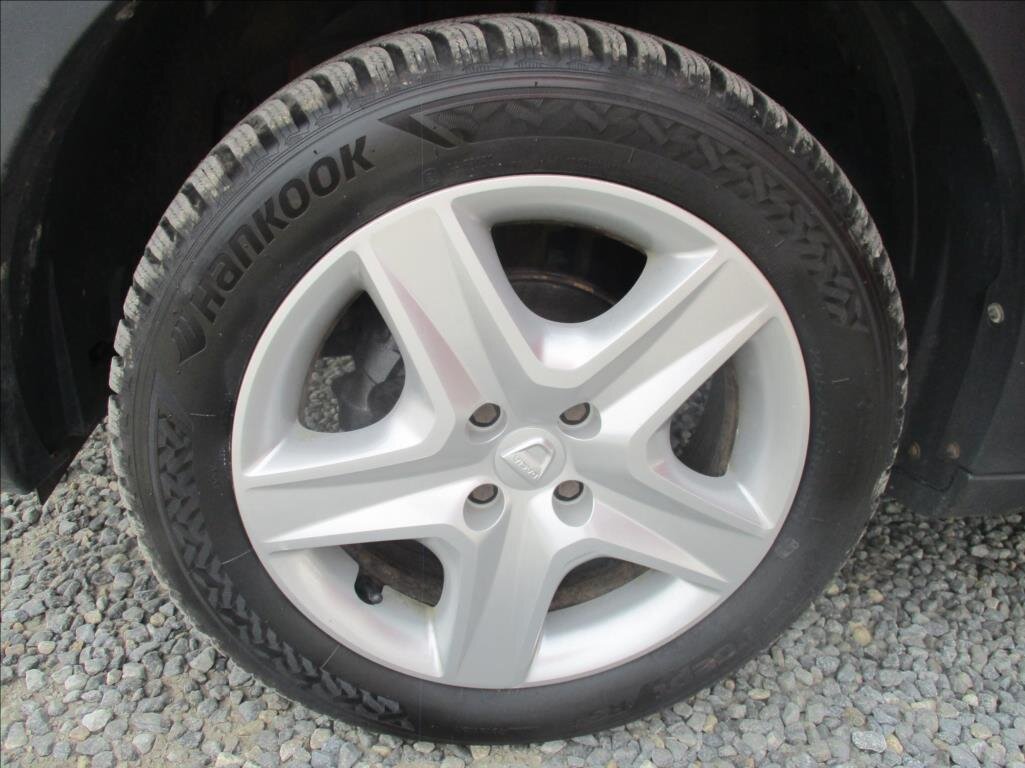 Dacia Sandero Hatchback 898,0 66 kw